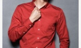 新闻爆料李易峰视频播放,网友热议其演技与魅力