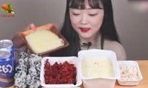 娱乐吃瓜酱奶茶视频,揭秘网红饮品背后的故事