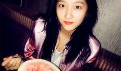 娱乐圈吃瓜鹿晗关晓彤,娱乐圈的甜蜜瓜果，揭秘他们的爱情故事